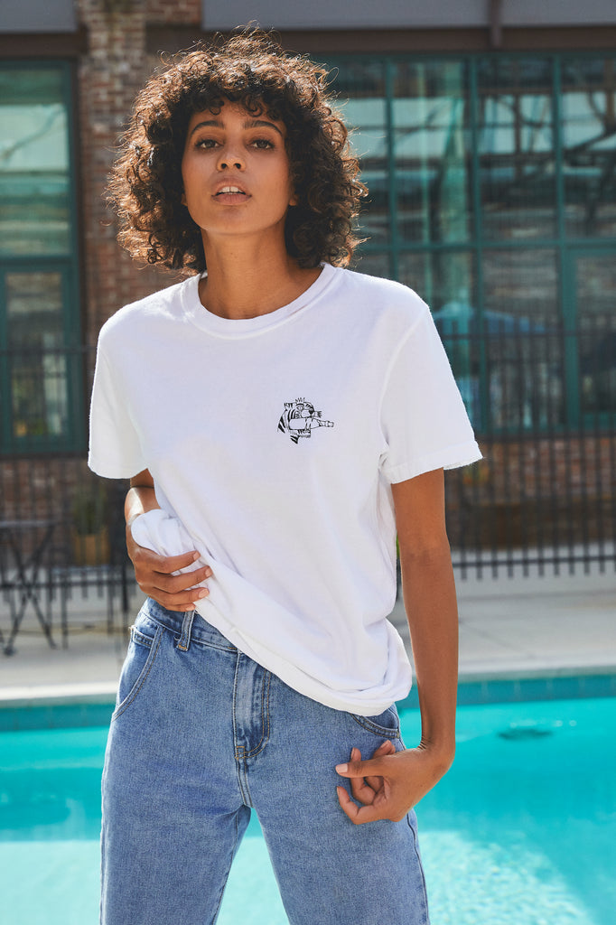 Dealer T in Crisp White 🎱